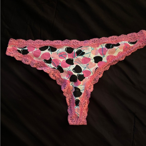 Cacique Panty and Bra Set - Picture 3 of 3